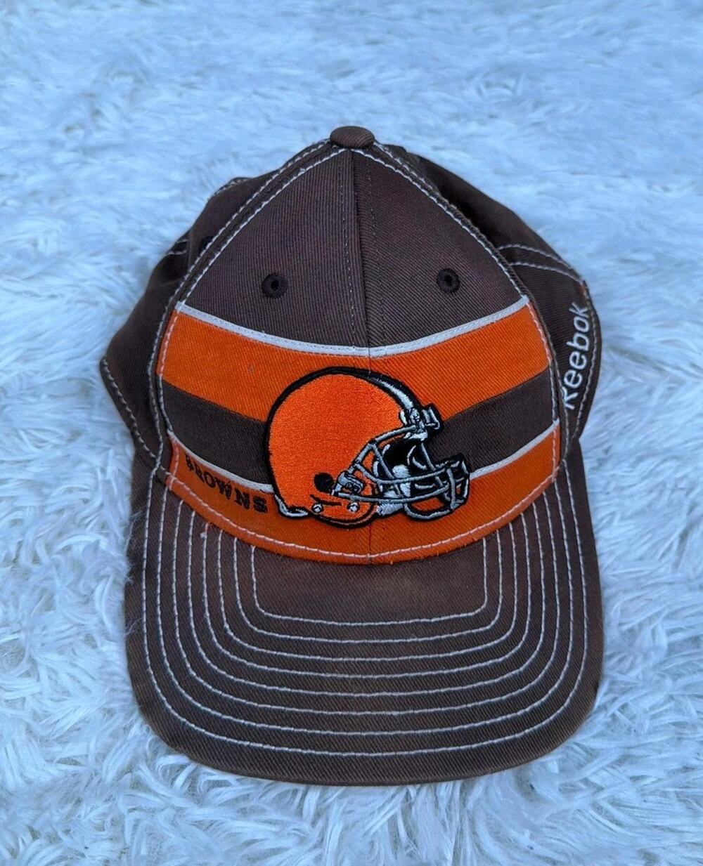 Cleveland Browns Hat Cap Fitted Men L/XL Brown NFL Football Reebok Onfield *READ
